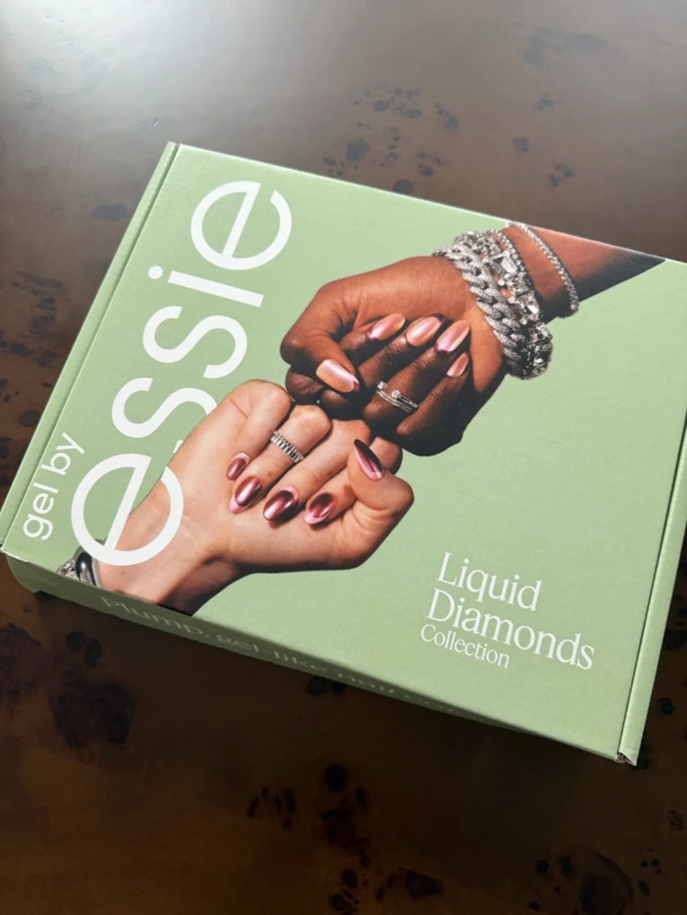 Essie Liquid Diamonds Collection Gift Box - Picture 3 of 3